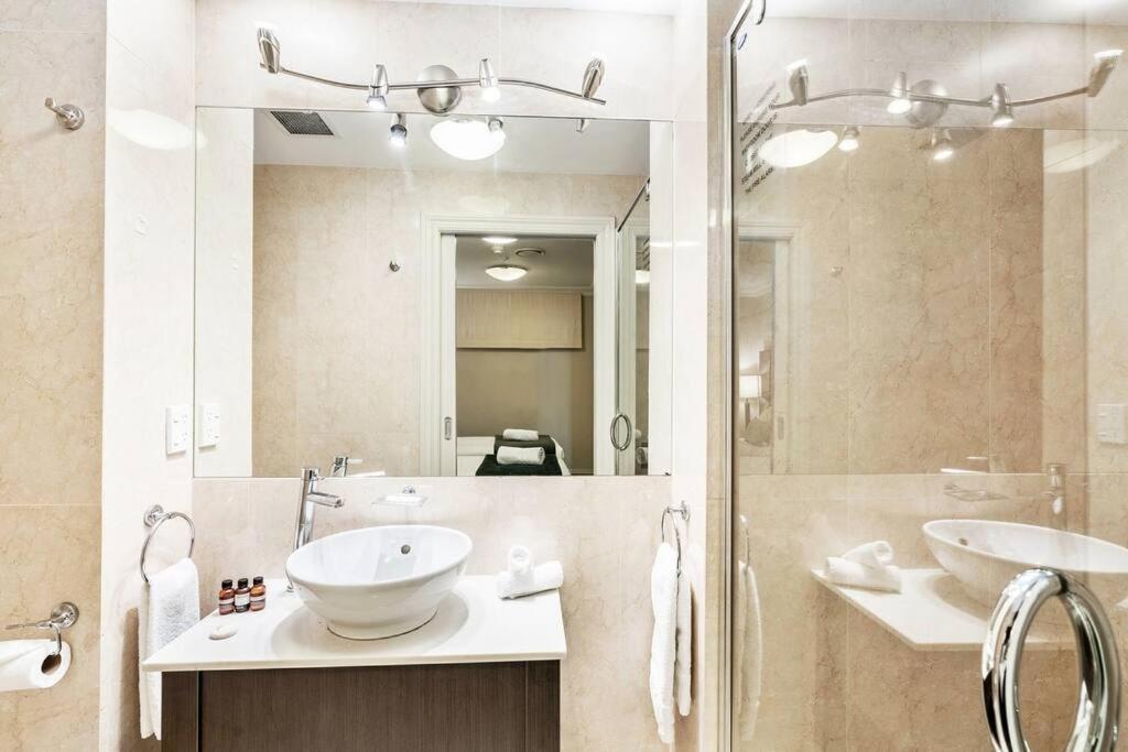 The Beacon - 2 Bedroom Luxe Apartment Queenstown Exterior photo